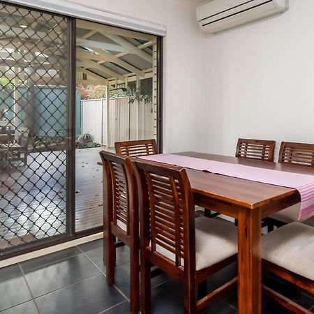 Spacious And Restful Holiday Home With Backyard Weetangerra Esterno foto