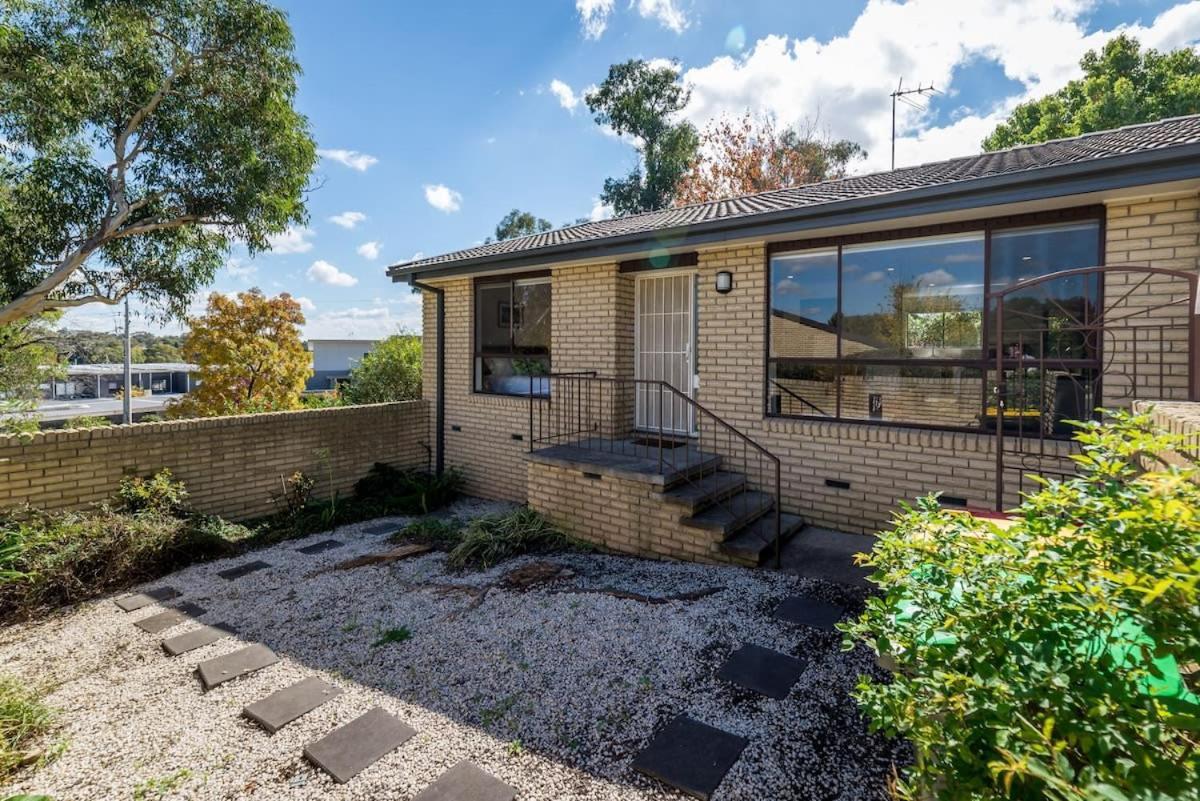 Spacious And Restful Holiday Home With Backyard Weetangerra Esterno foto